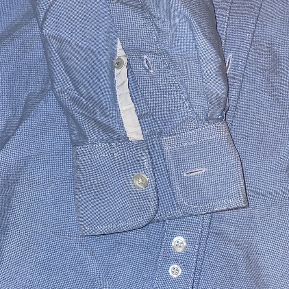 Large button down Old Navy - Picture 4 of 4